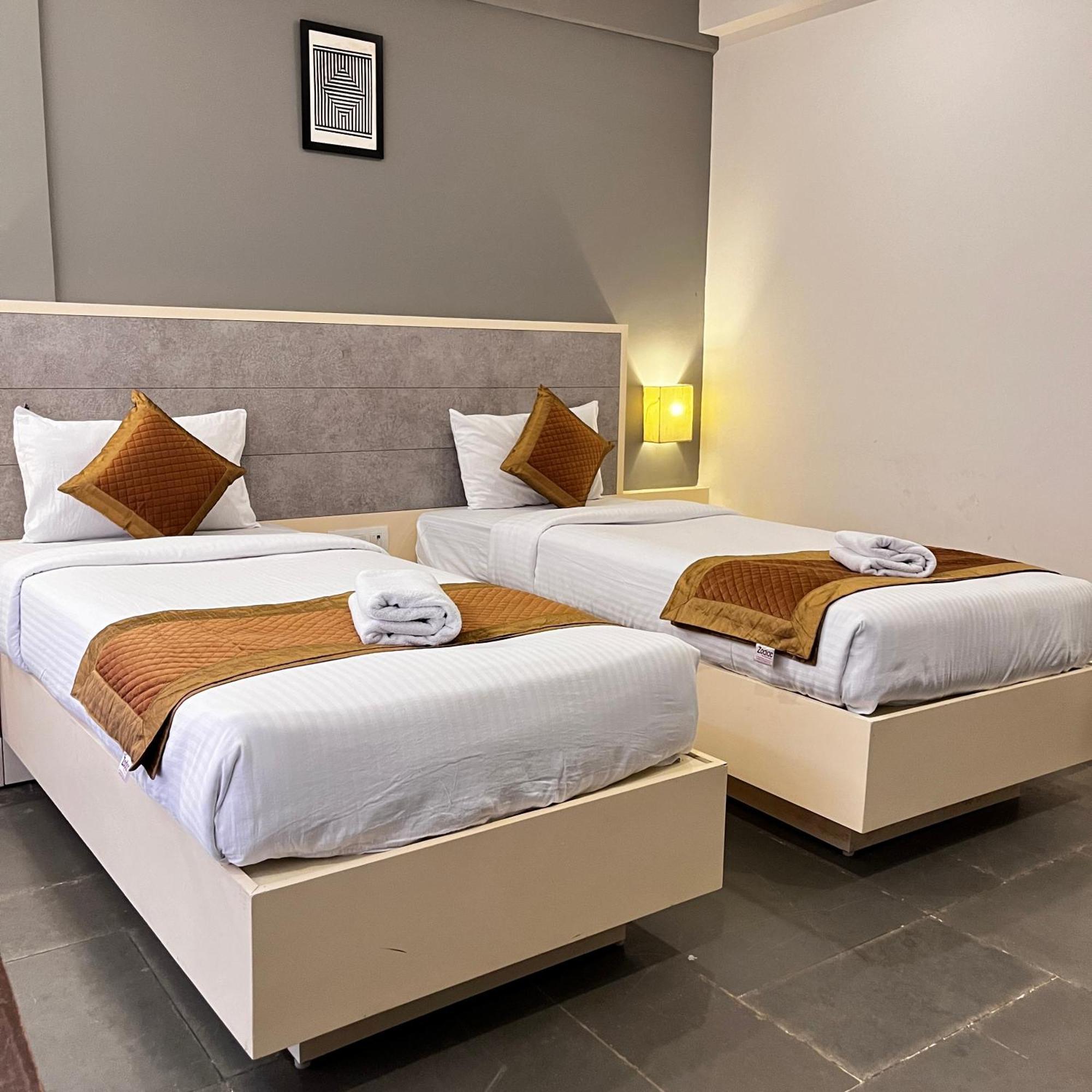 Hotel Dwarawata Dharwad Εξωτερικό φωτογραφία