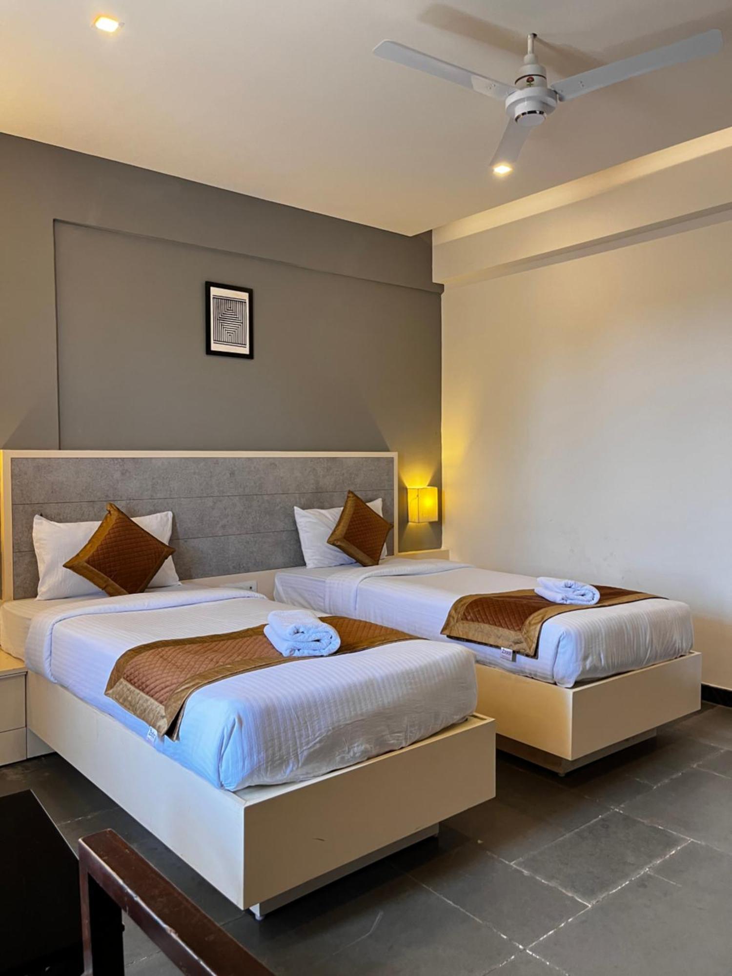 Hotel Dwarawata Dharwad Εξωτερικό φωτογραφία
