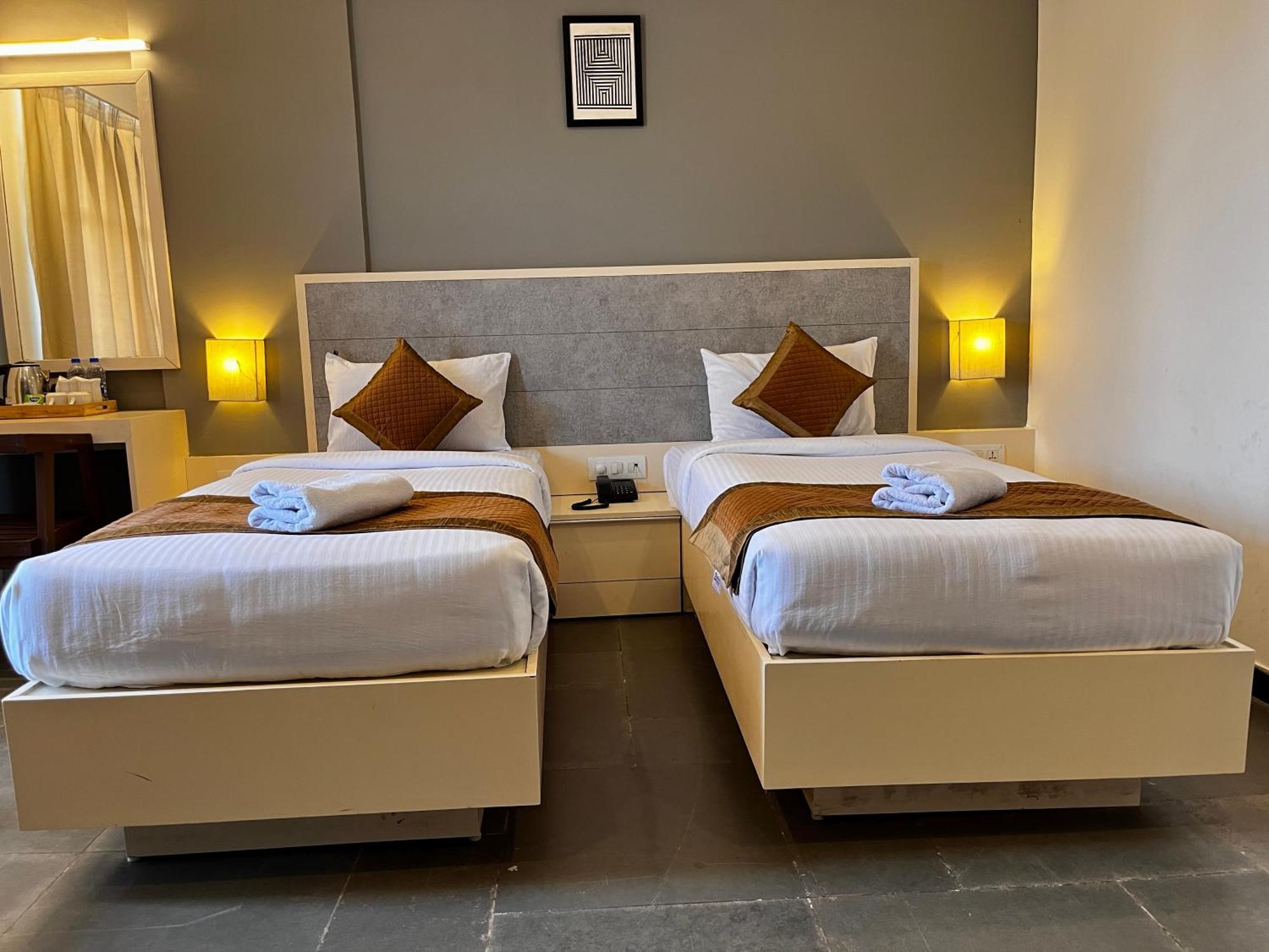 Hotel Dwarawata Dharwad Εξωτερικό φωτογραφία