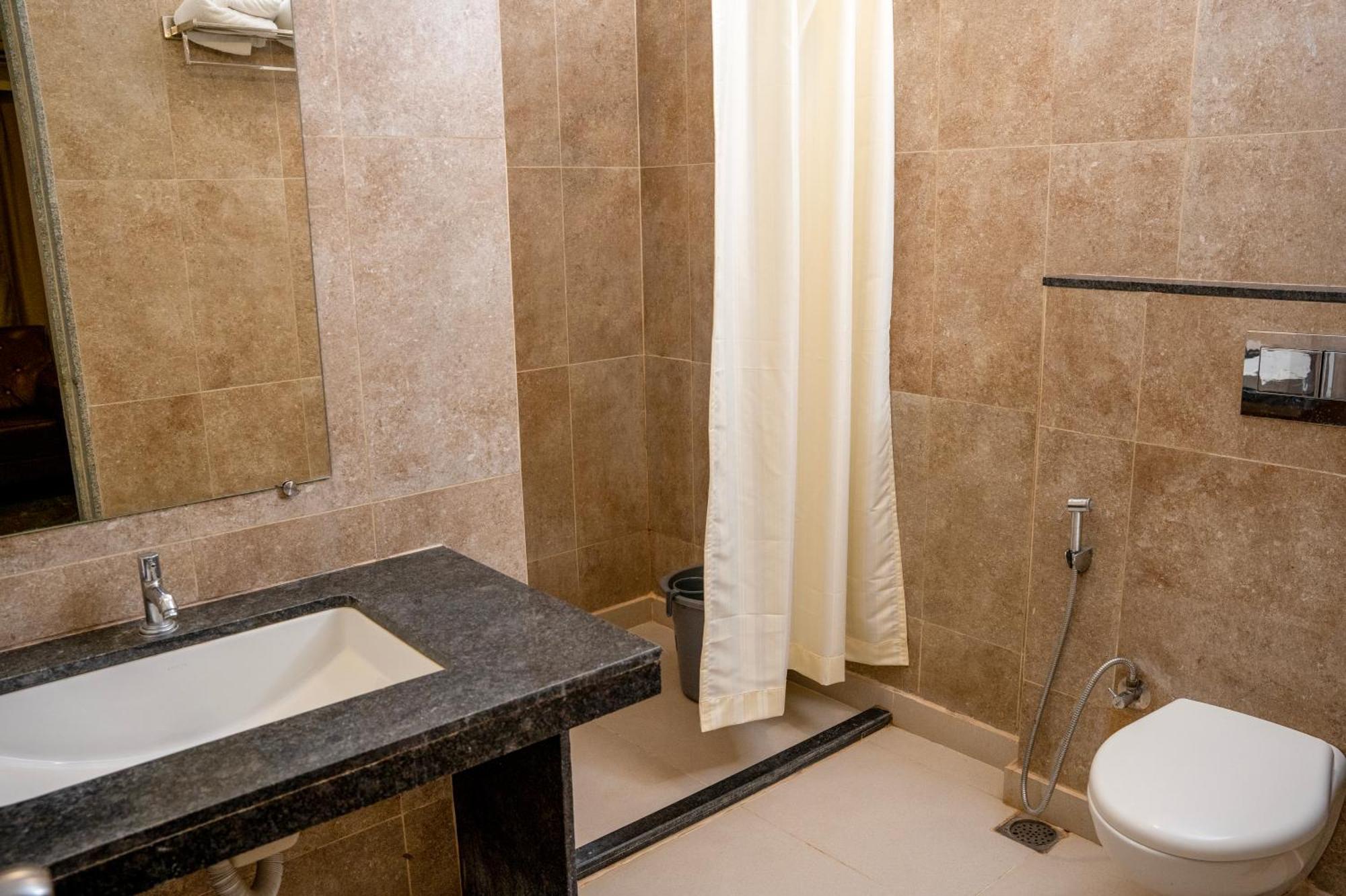 Hotel Dwarawata Dharwad Εξωτερικό φωτογραφία
