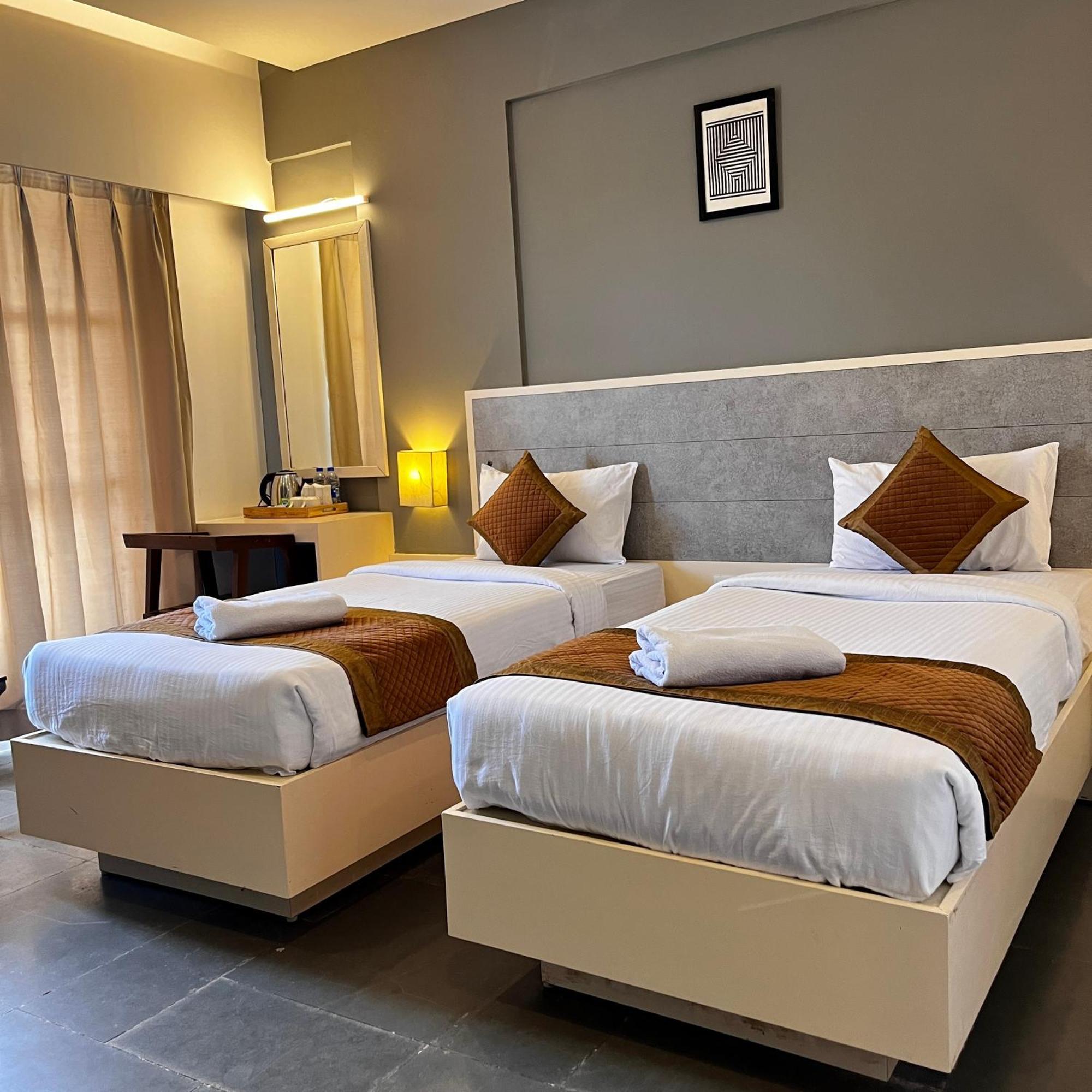 Hotel Dwarawata Dharwad Εξωτερικό φωτογραφία